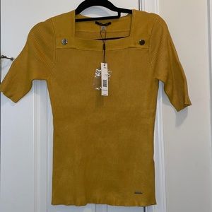 TTahari Carmel Gold Top